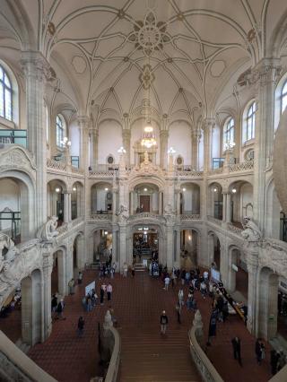 Haupthalle